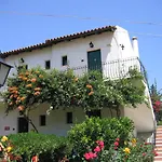 Tara Hotel