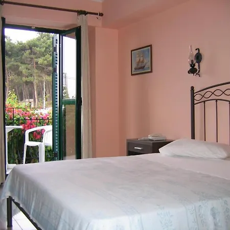 Tara 3* Skala (Kefalonia)